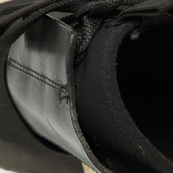 Balenciaga Black Leather,Suede and Mesh Race Runner Sneakers Size 39 - Picture 4 of 4